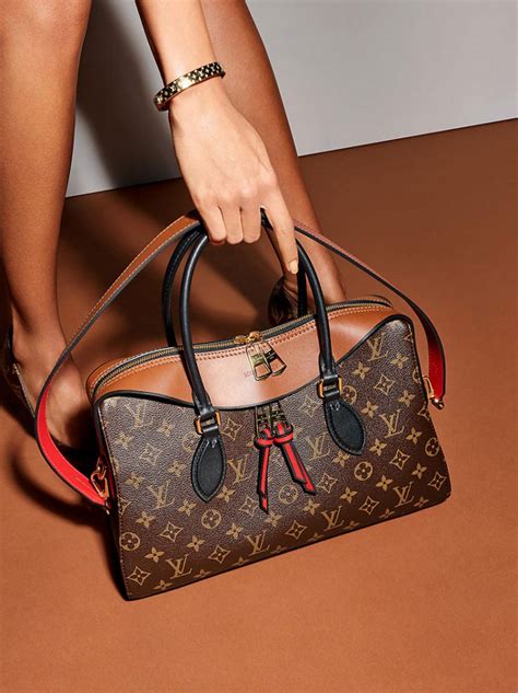 louis vuitton handbags latest collection.